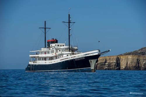 Evolution Galapagos Cruise