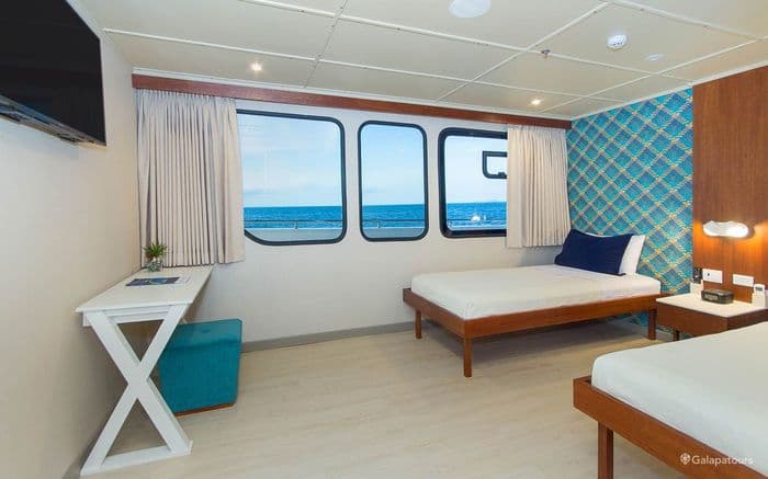 Tip Top V Galapagos Cruise+Flights