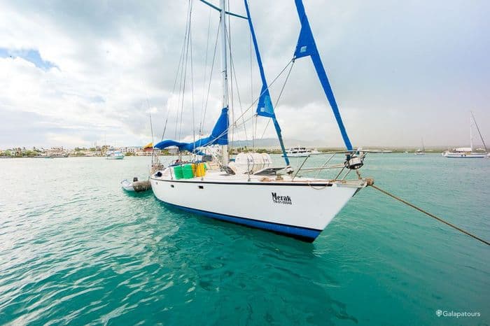 Merak Galapagos Cruise