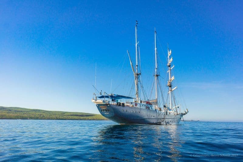 galapatours - cruise ship